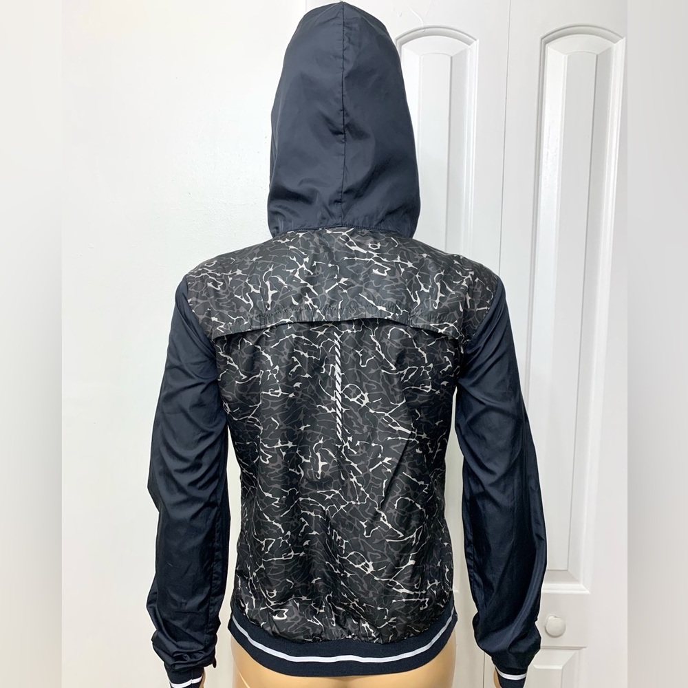 Under Armour Storm Camo Running Trail Jacket Lightweight Zip Up Hoodie size XS - Picture 7 of 14